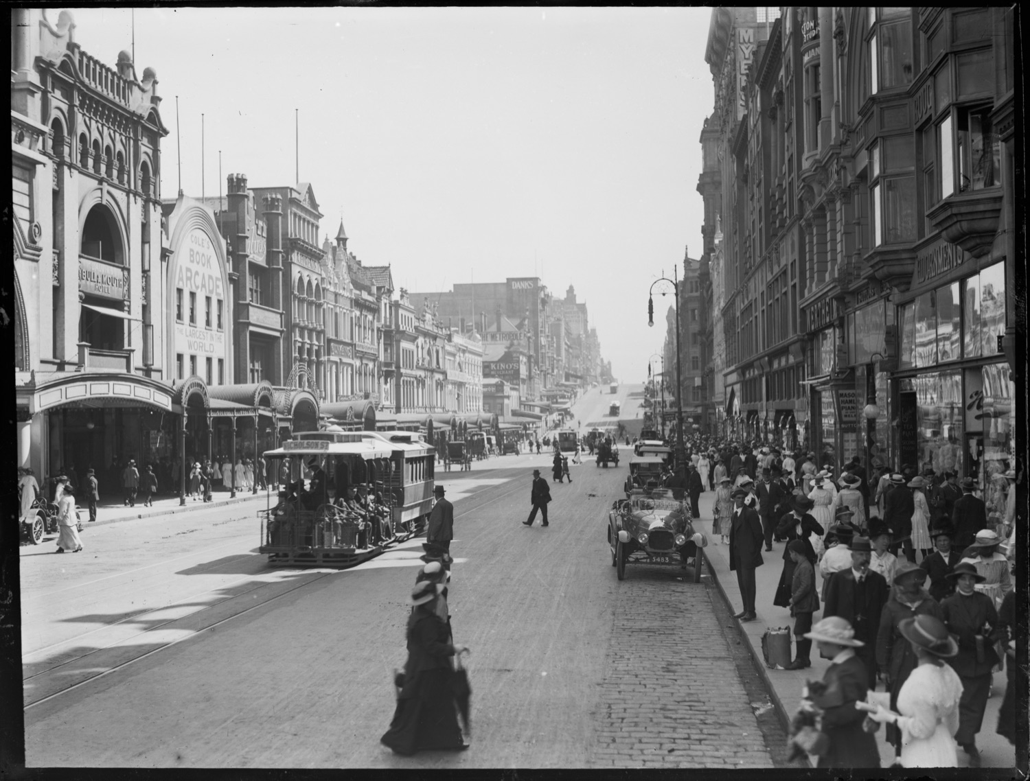 Kerr Brothers - ca. 1916. - Bourke Street looking west from Swanston Street towards Elizabeth Street picture - H99.10030